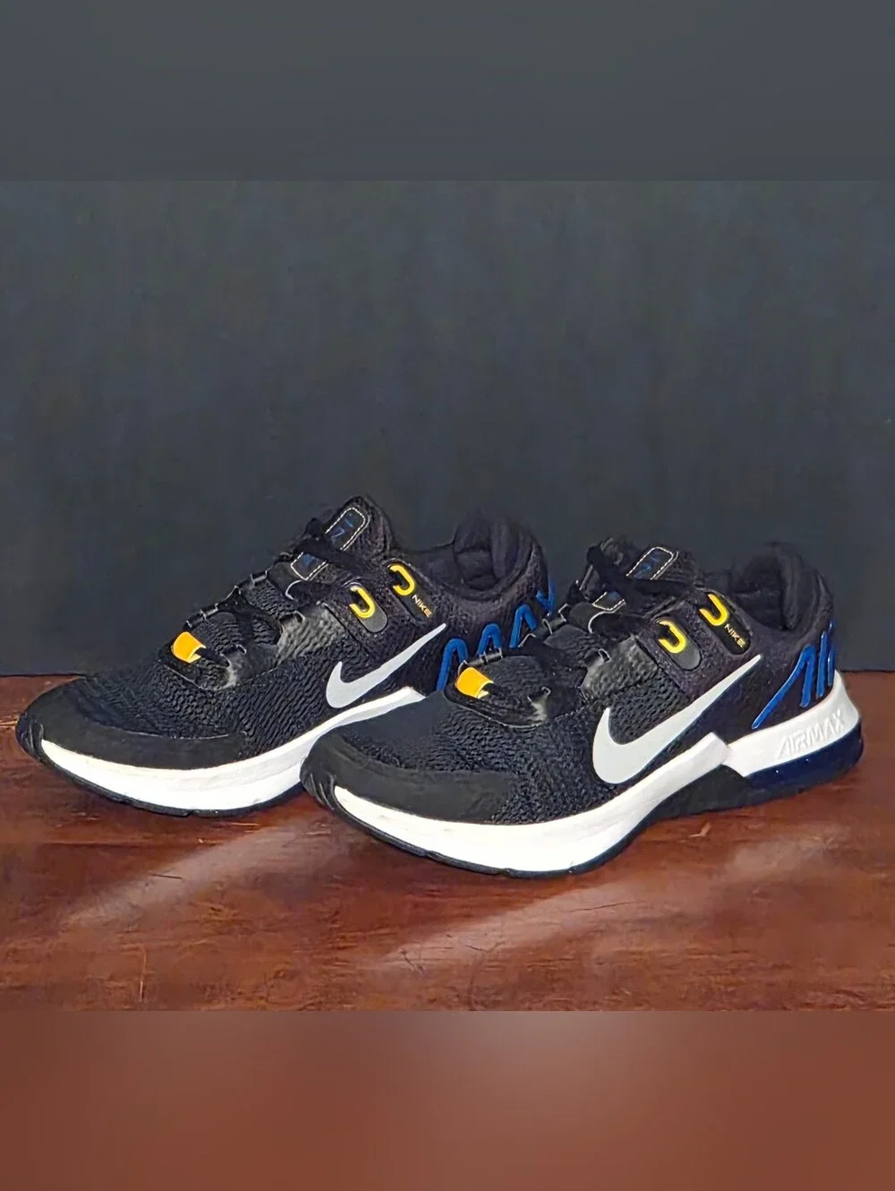 Nike Air Max Alpha Trainer 4 Athletic Shoes, Mns 9, Exc. Pre-owned cond.!